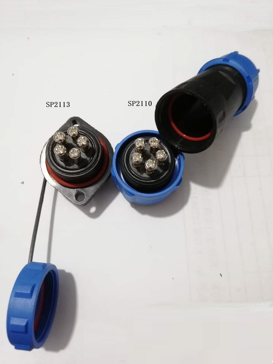 screws for fastening plastic